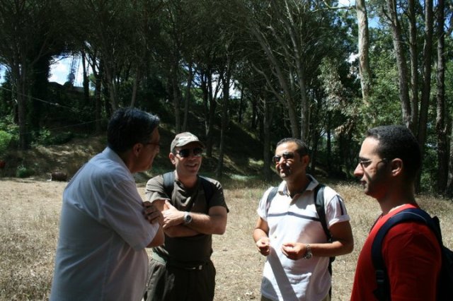 gruppo di ricercatori sul piano del telegrafo